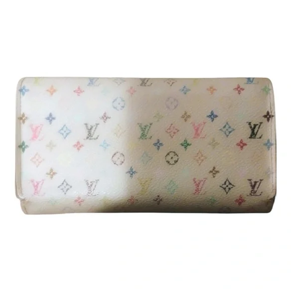 ** BUY NOW ** Giveaway Entry Skin Care Bundle - LV & Dolce & Gabana Wallet Combo - Picture 3 of 5